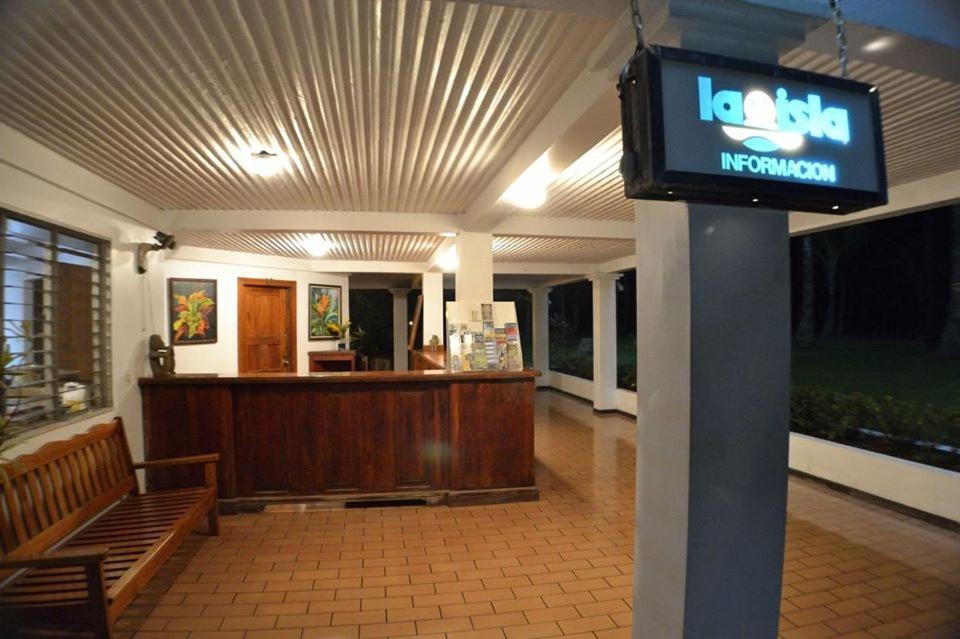 Hotel La Isla Parrita Exteriér fotografie